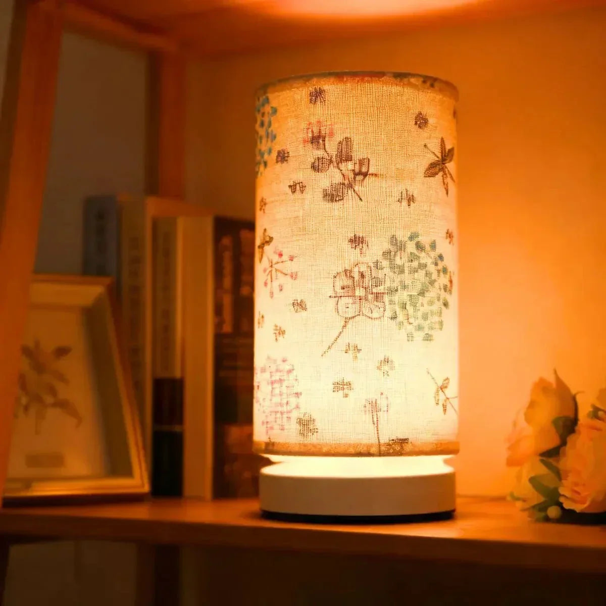 Nordic Retro USB Table Lamp